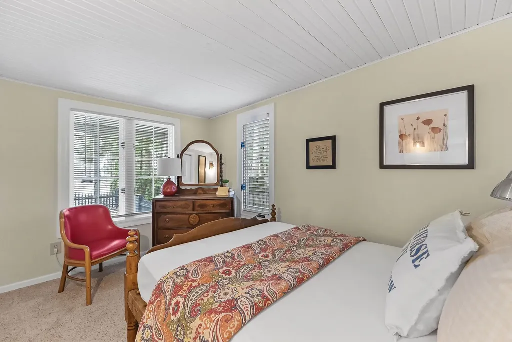 207 Birchwood Avenue Traverse City City MI 49685