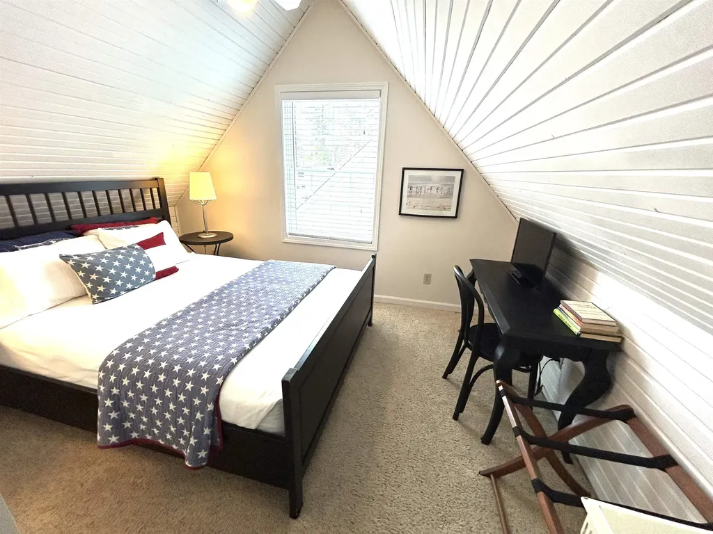 207 Birchwood Avenue Traverse City City MI 49685
