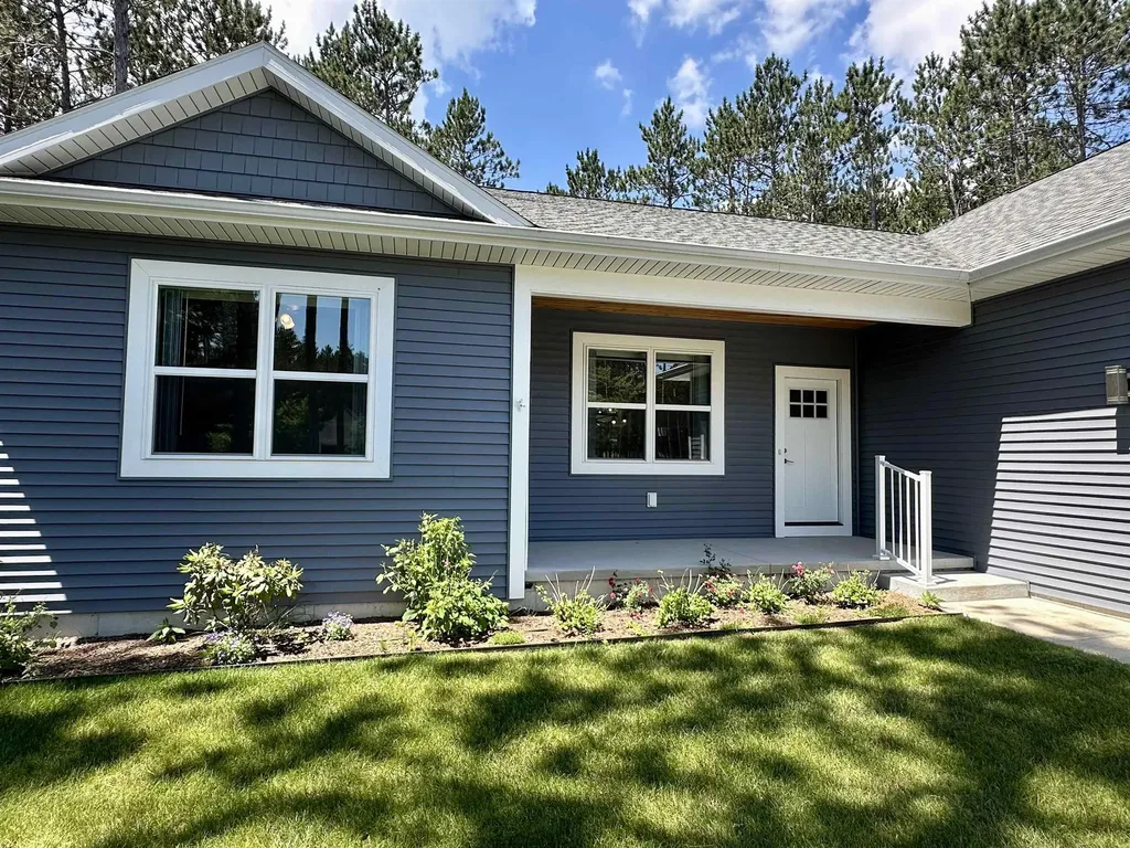 1947 Cascade Trail Long Lake Township MI 49685