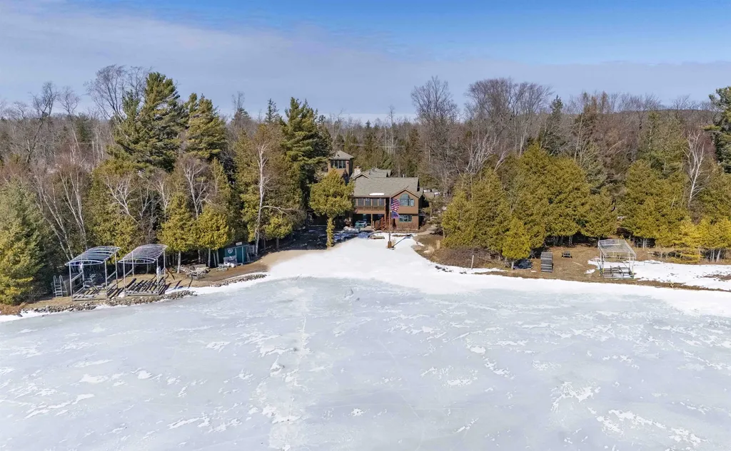 5227 W Northwood Drive Glen Arbor Township MI 49636