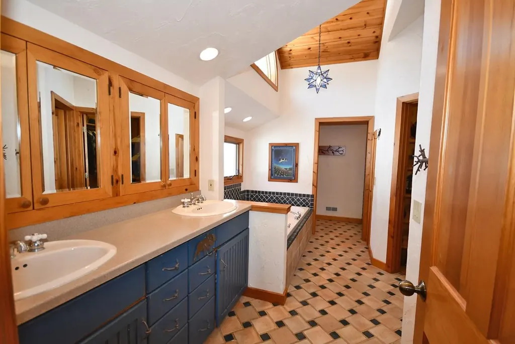 5227 W Northwood Drive Glen Arbor Township MI 49636