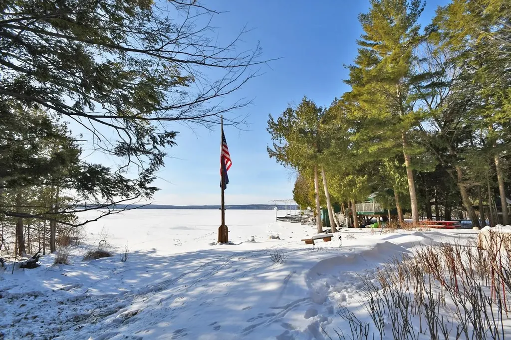 5227 W Northwood Drive Glen Arbor Township MI 49636