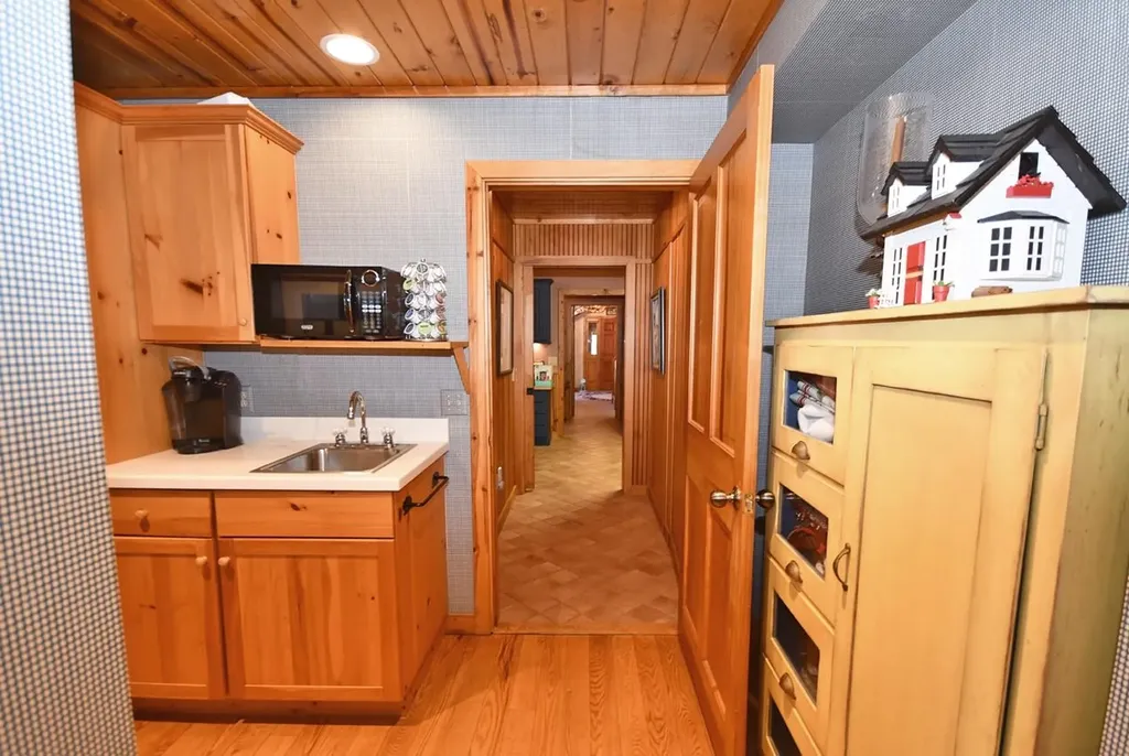 5227 W Northwood Drive Glen Arbor Township MI 49636