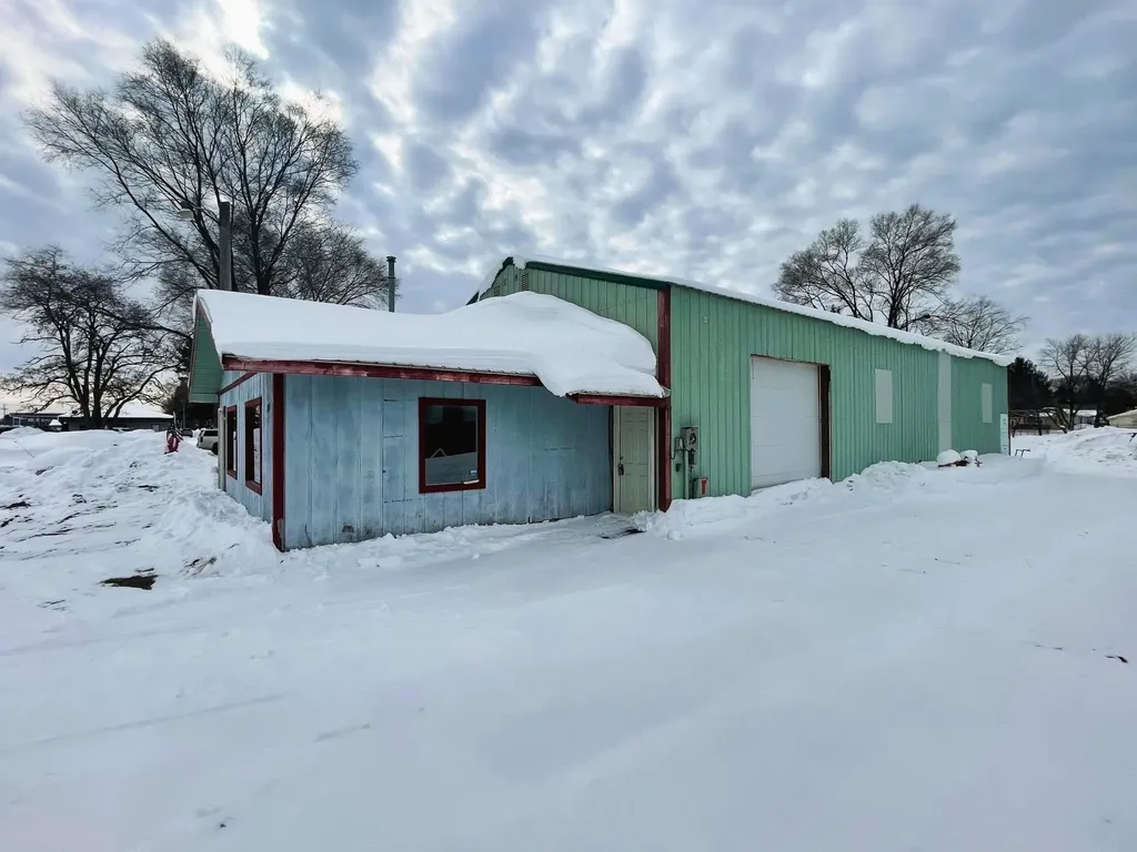 405 N Cedar Kalkaska Township MI 49646