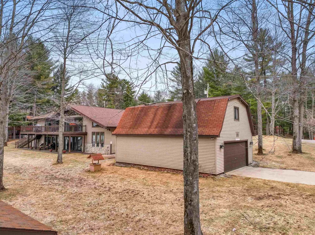 452 Gitchegumee Drive Hanover Township MI 49620