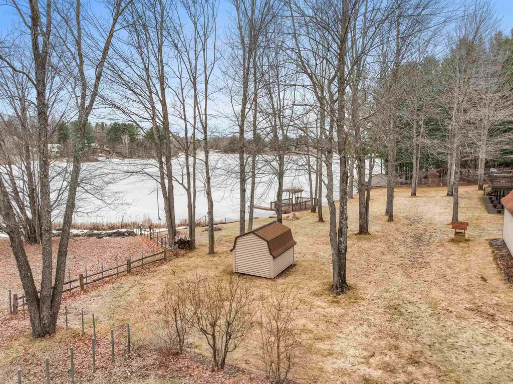 452 Gitchegumee Drive Hanover Township MI 49620