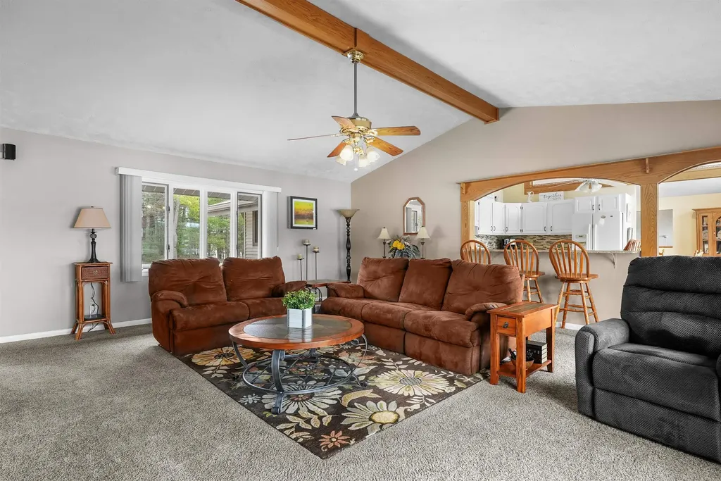 452 Gitchegumee Drive Hanover Township MI 49620