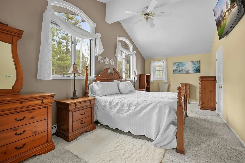 452 Gitchegumee Drive Hanover Township MI 49620