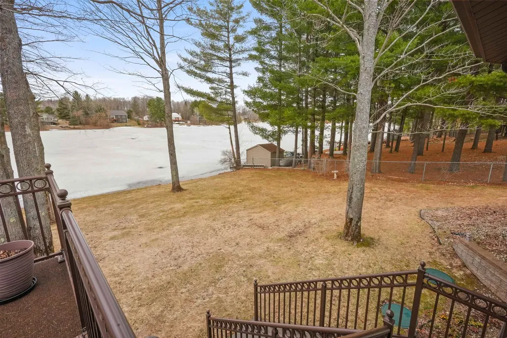452 Gitchegumee Drive Hanover Township MI 49620