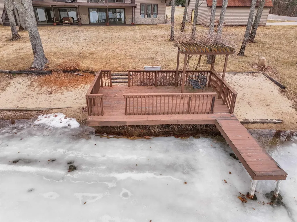 452 Gitchegumee Drive Hanover Township MI 49620