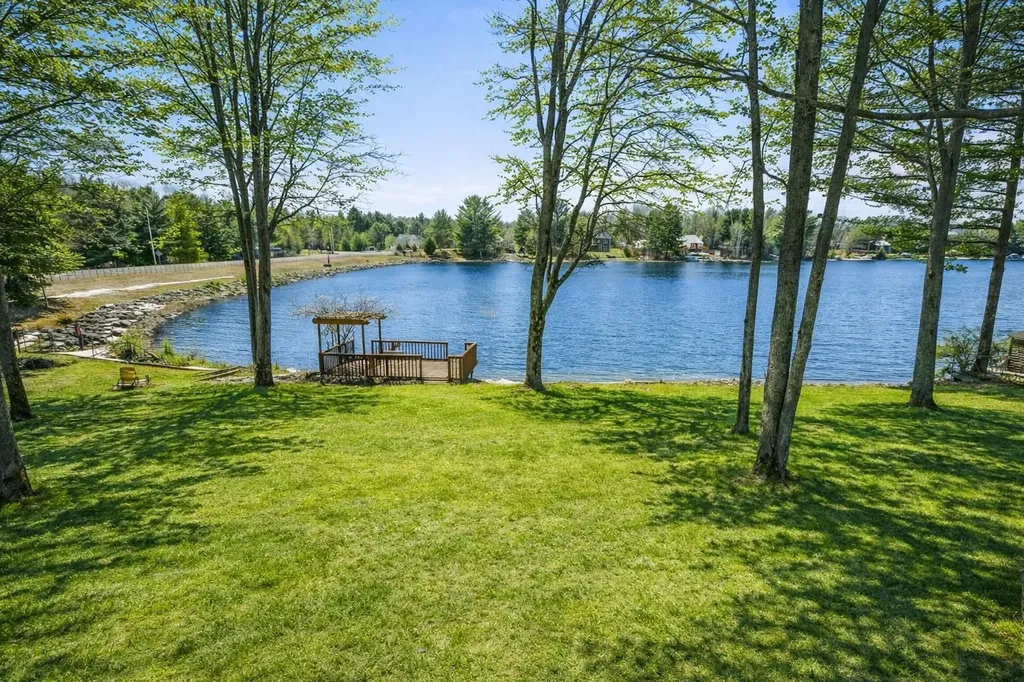 452 Gitchegumee Drive Hanover Township MI 49620