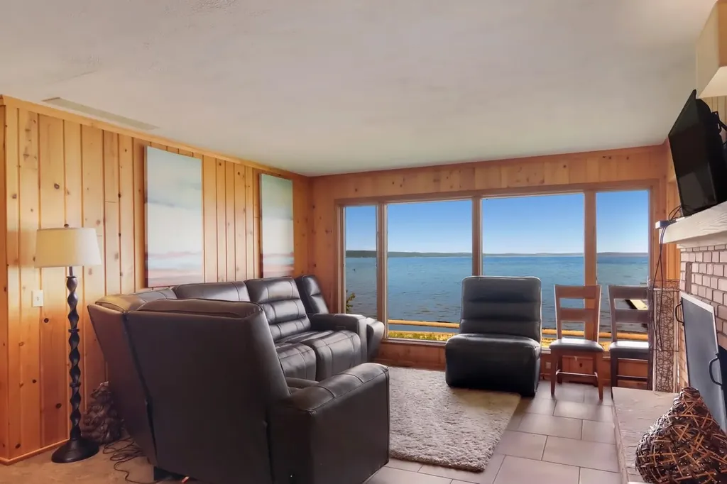 2175 N Us-31 N East Bay Township MI 49686