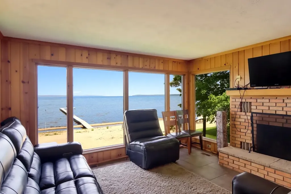 2175 N Us-31 N East Bay Township MI 49686