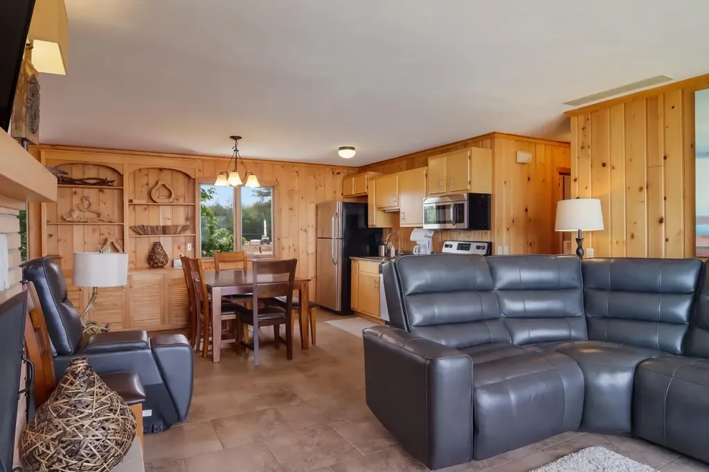 2175 N Us-31 N East Bay Township MI 49686