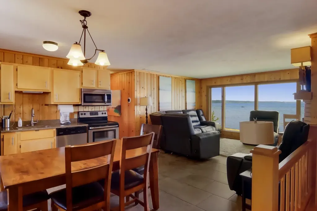 2175 N Us-31 N East Bay Township MI 49686