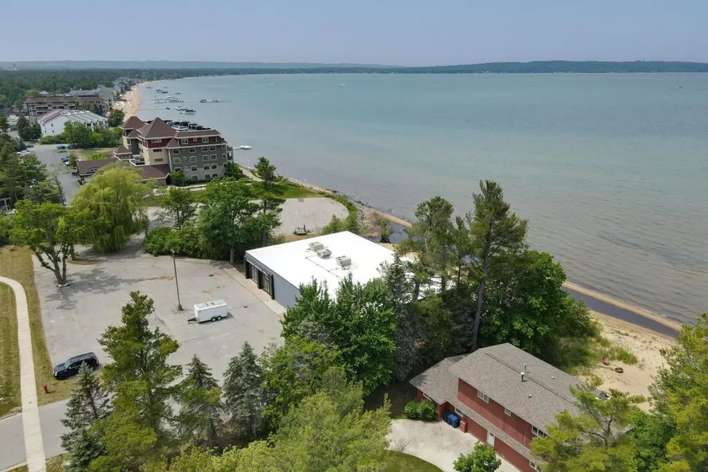 2175 N Us-31 N East Bay Township MI 49686