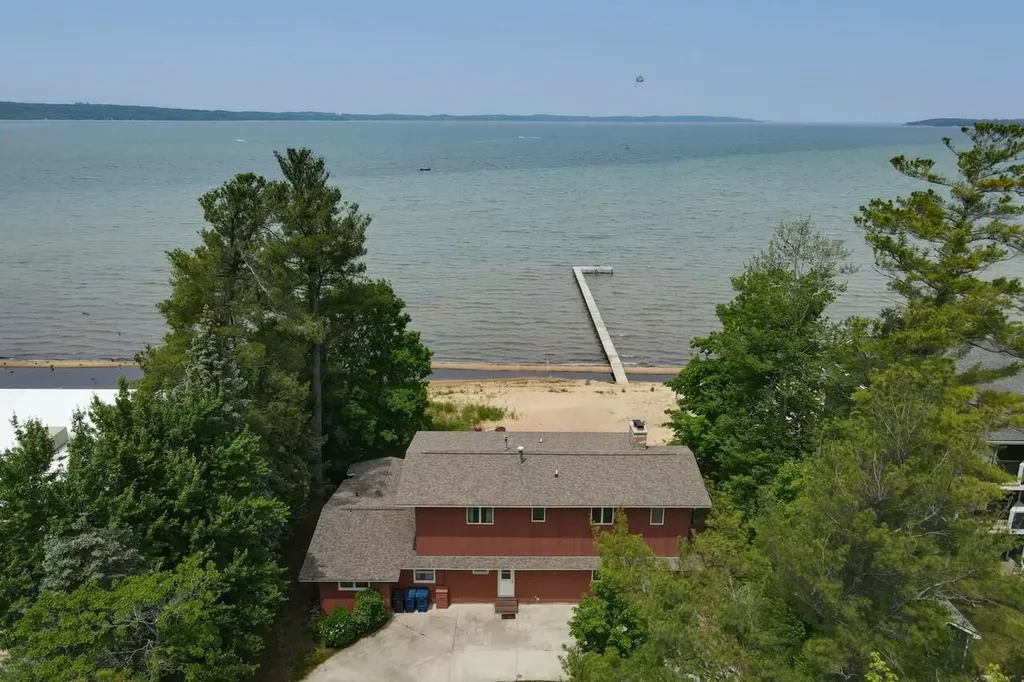 2175 N Us-31 N East Bay Township MI 49686