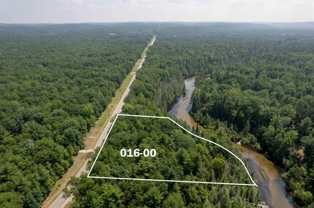 6483 W Plum Valley Road NW Clearwater Township MI 49676