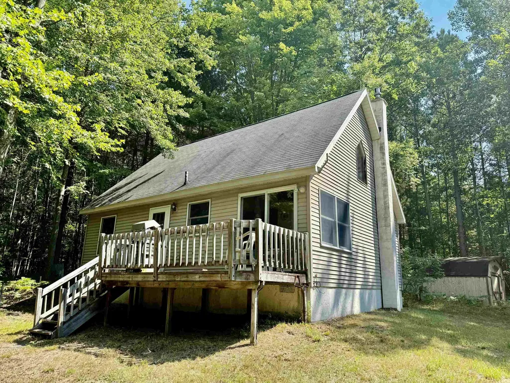 16121 130th Avenue Rose Lake Township MI 49655