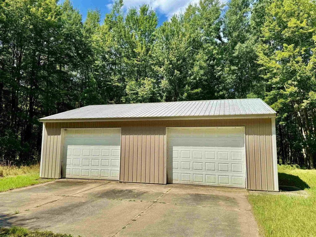 16121 130th Avenue Rose Lake Township MI 49655