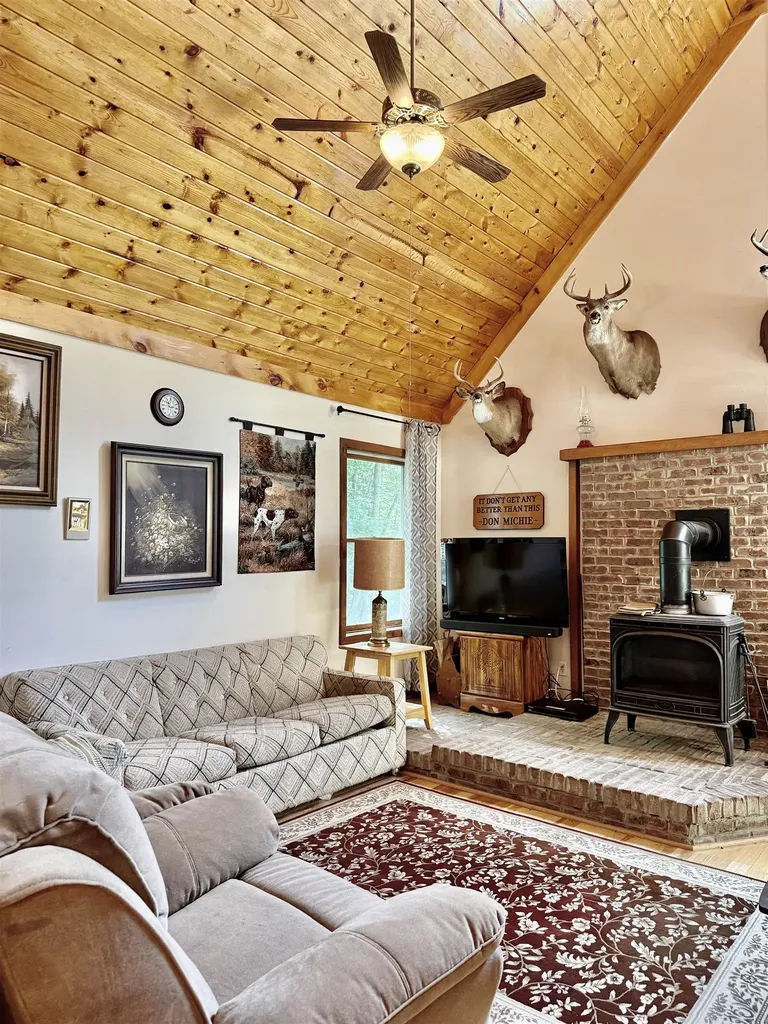 16121 130th Avenue Rose Lake Township MI 49655