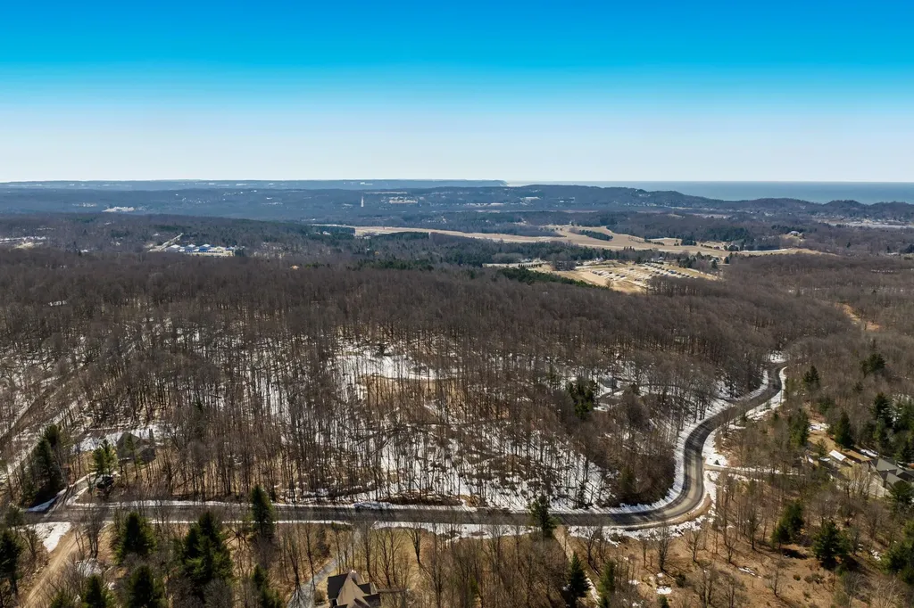 00 Glory Road Crystal Lake Township MI 49635