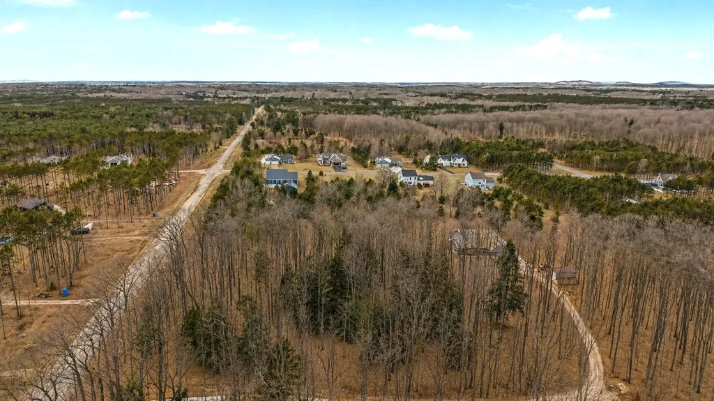 10186 Thiel Road Long Lake Township MI 49685