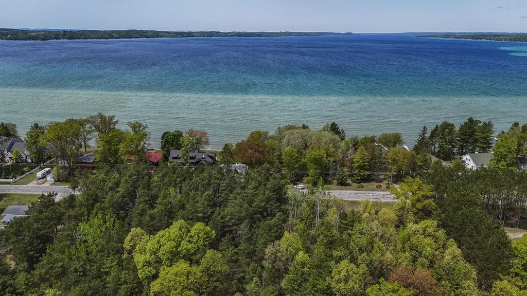 5882 Crystal Beach Road Clearwater Township MI 49676