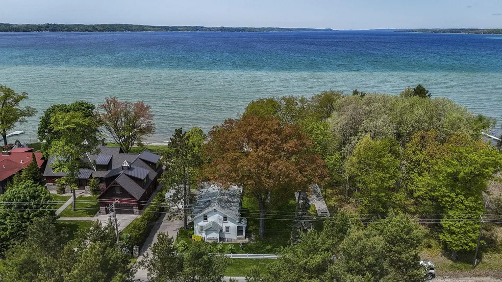 5882 Crystal Beach Road Clearwater Township MI 49676