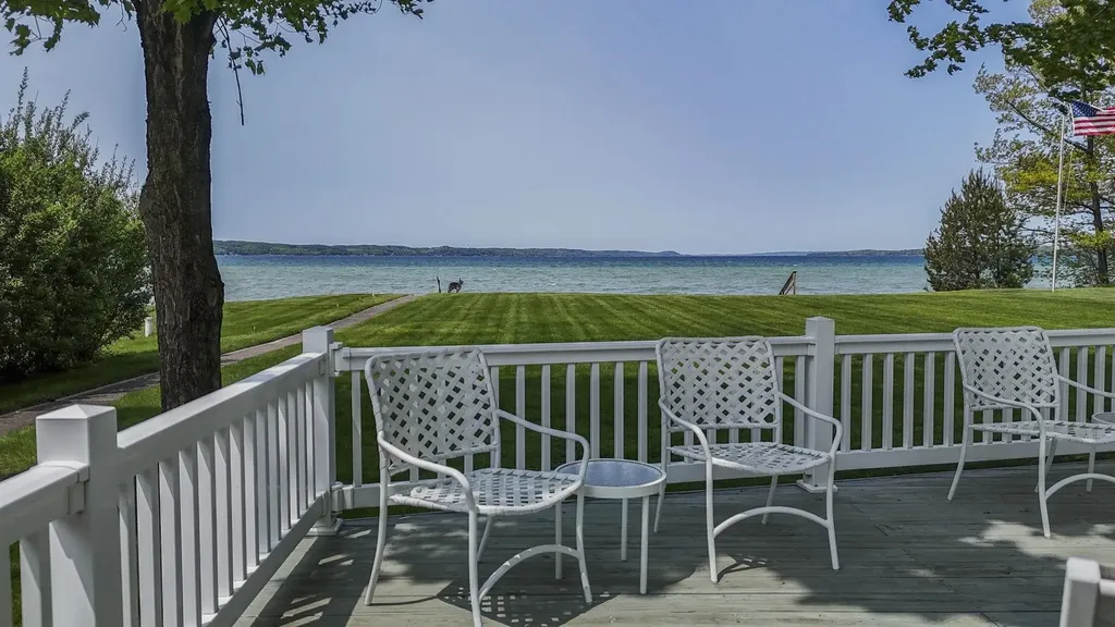 5882 Crystal Beach Road Clearwater Township MI 49676