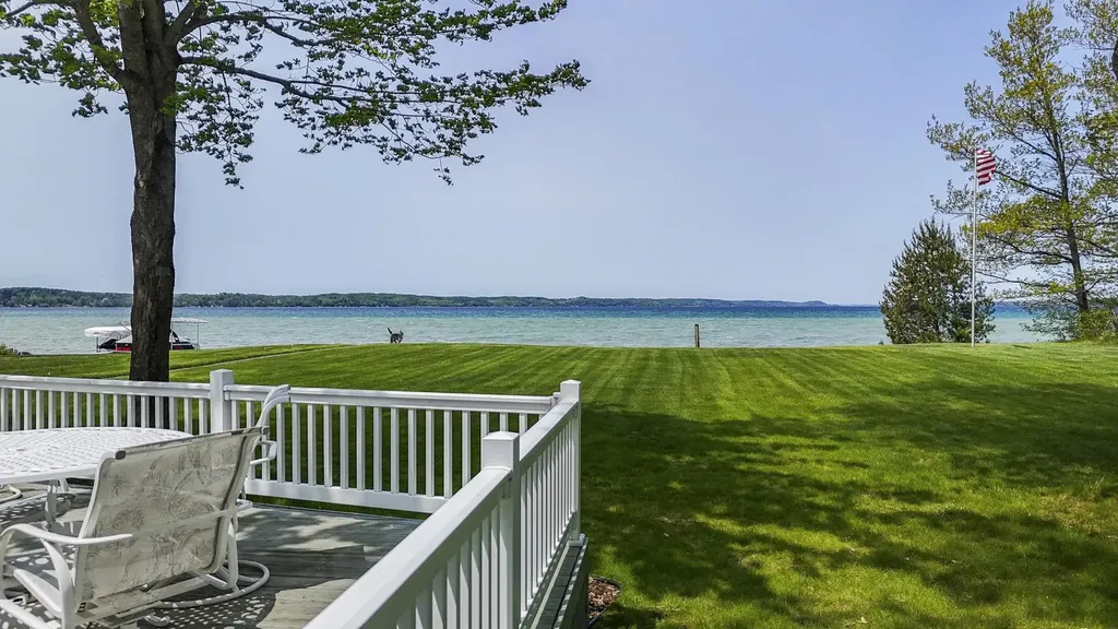 5882 Crystal Beach Road Clearwater Township MI 49676