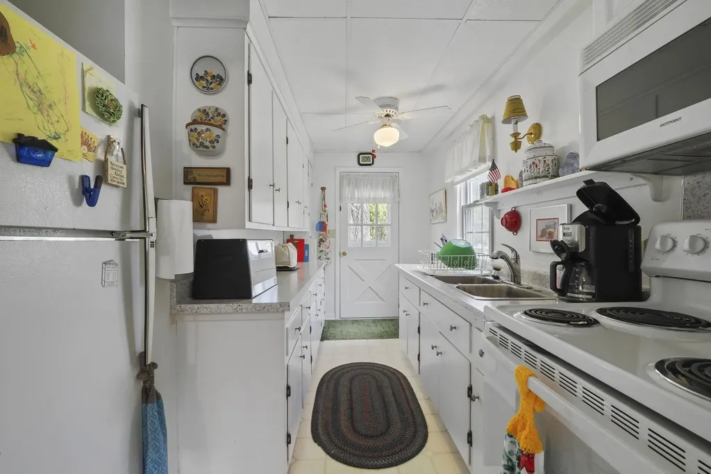 5882 Crystal Beach Road Clearwater Township MI 49676