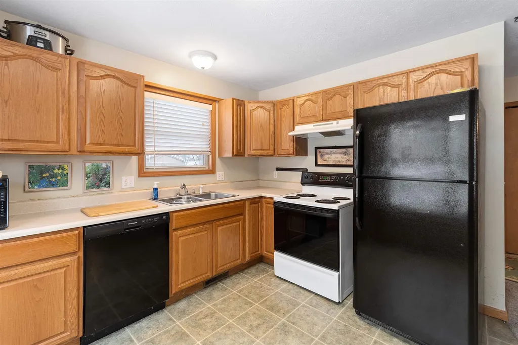 857 Maryjo Drive East Bay Township MI 49686