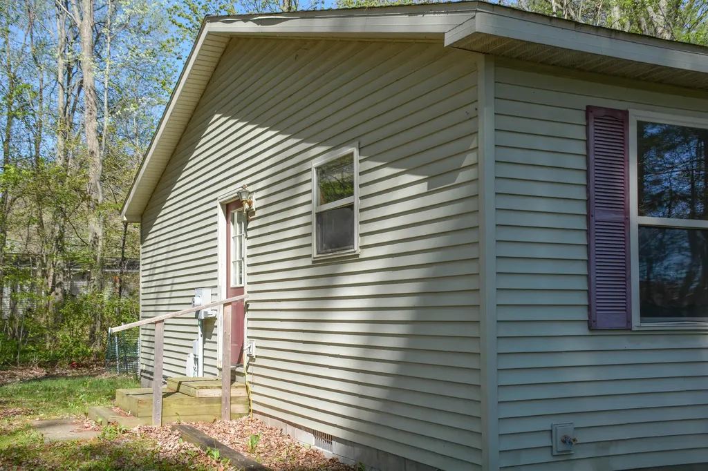 857 Maryjo Drive East Bay Township MI 49686