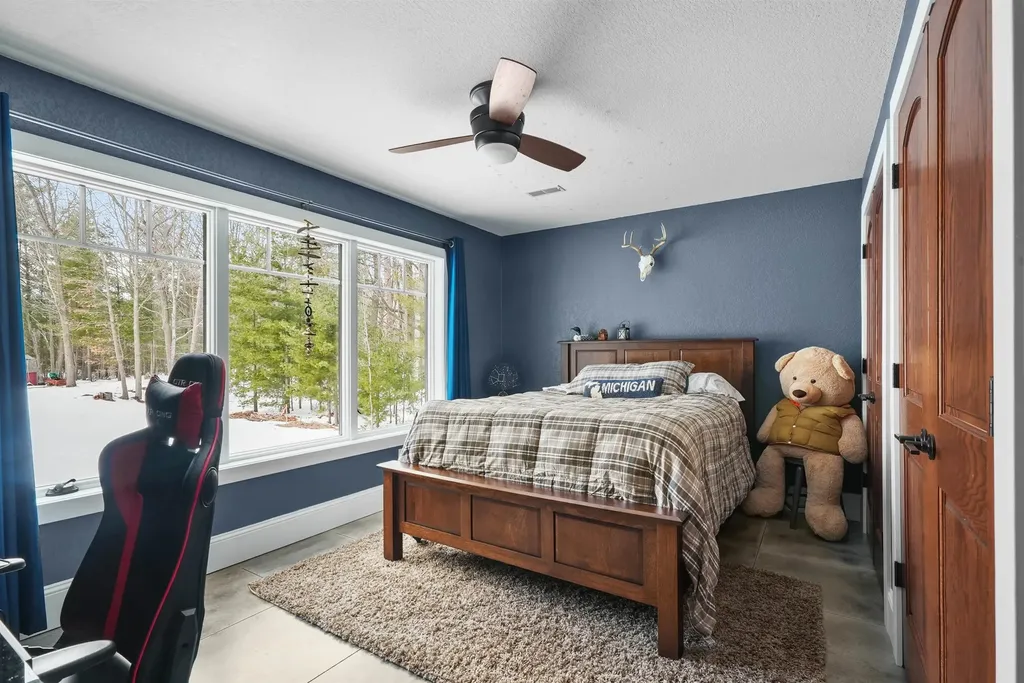 248 S Carolyn Drive Lake Township MI 49651