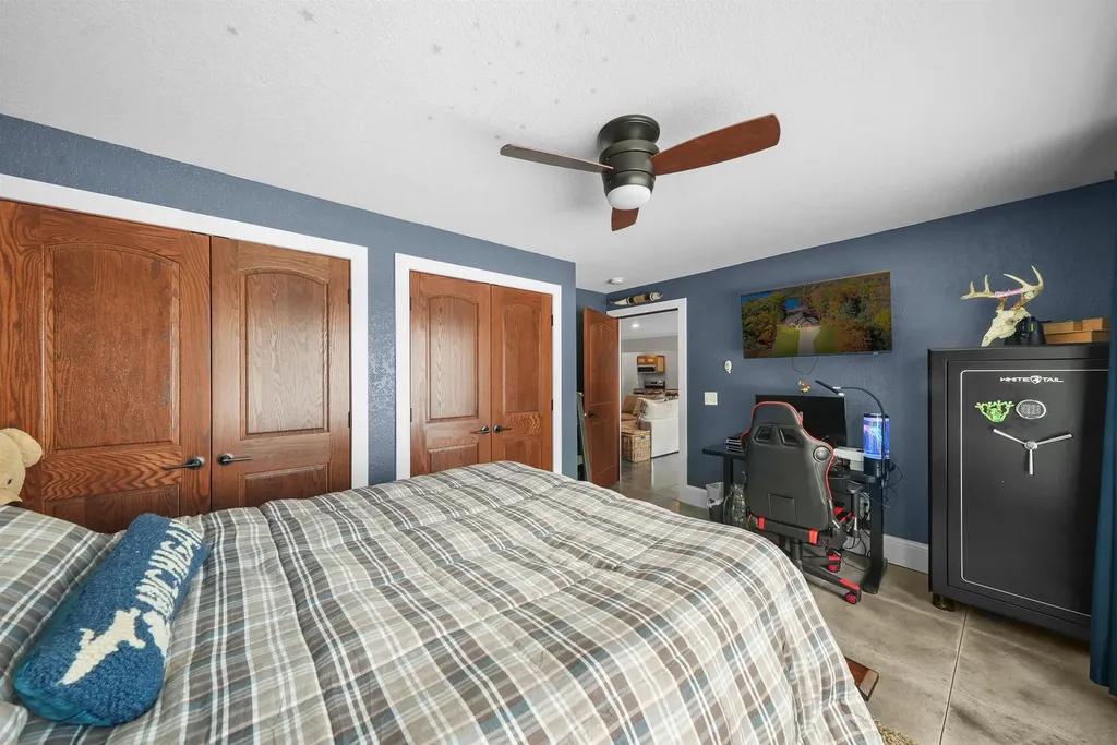 248 S Carolyn Drive Lake Township MI 49651