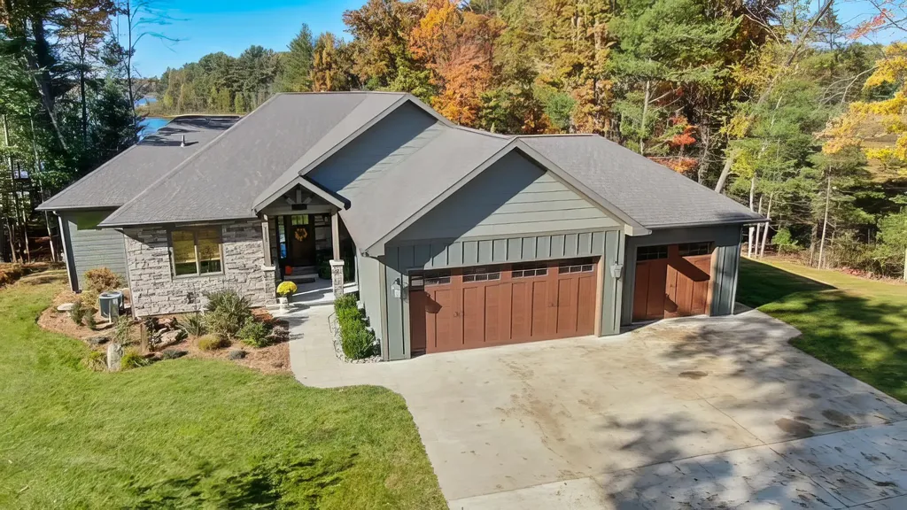248 S Carolyn Drive Lake Township MI 49651