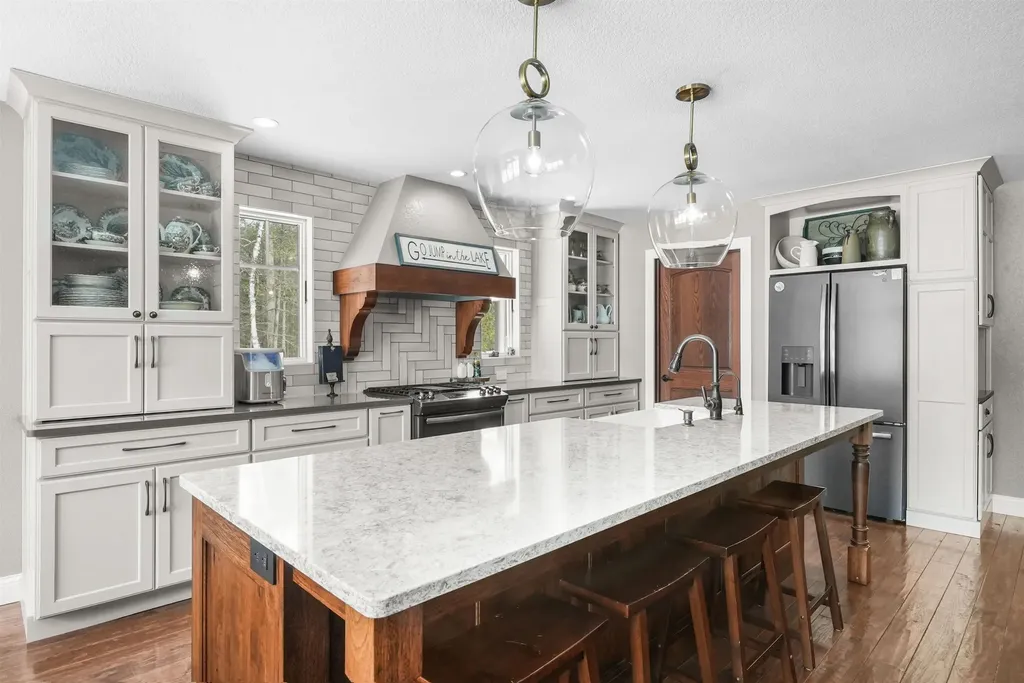 248 S Carolyn Drive Lake Township MI 49651