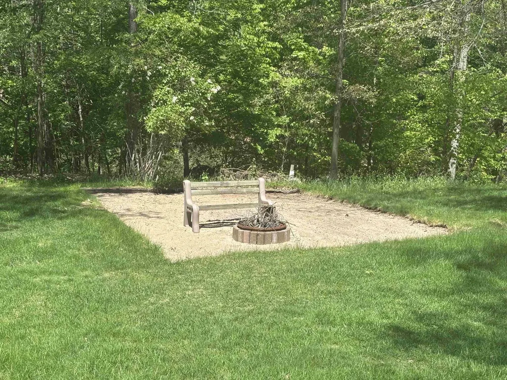2639 Hammond Highlands Drive East Bay Township MI 49696