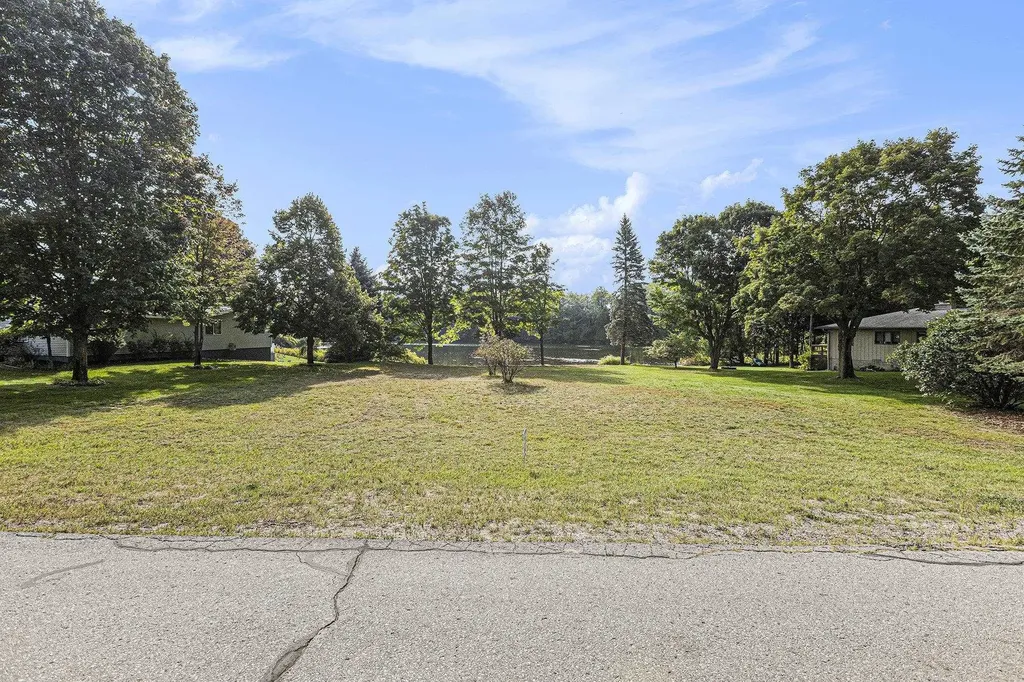 00 E Avondale Lane Elmwood Charter Township MI 49684
