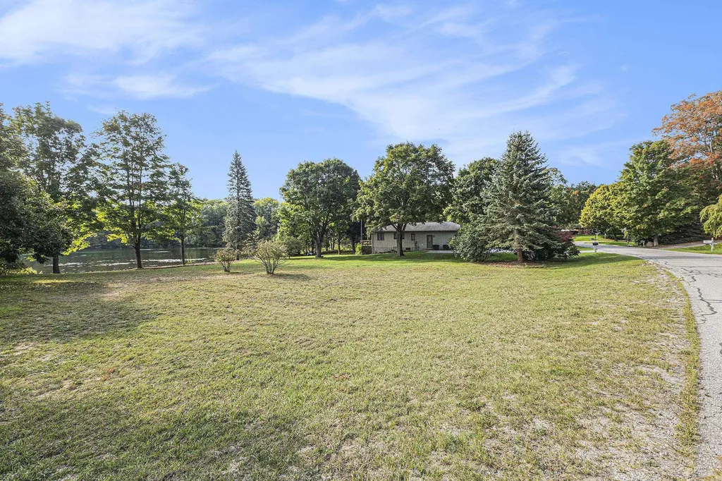 00 E Avondale Lane Elmwood Charter Township MI 49684
