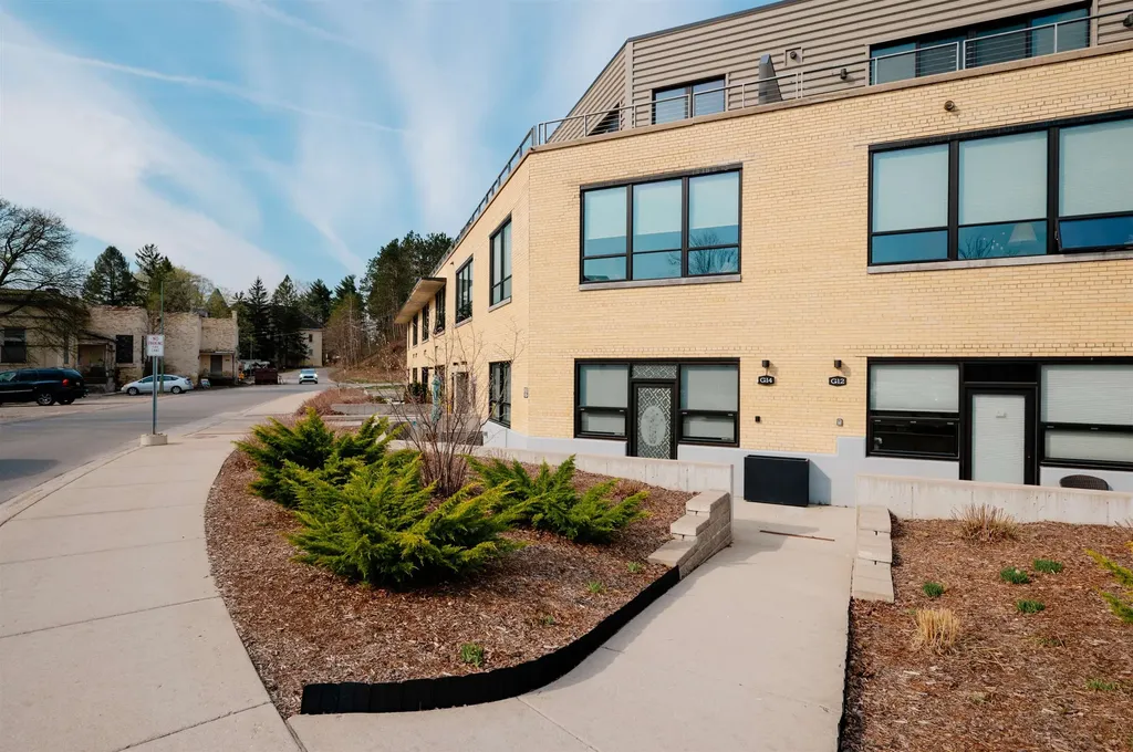 820-14 Red Drive Garfield Charter Township MI 49684