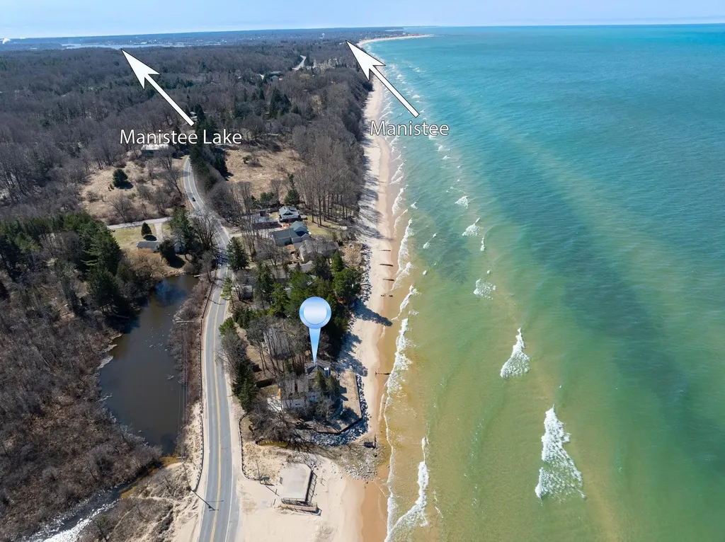 3126 Lake Shore Road Manistee Township MI 49660
