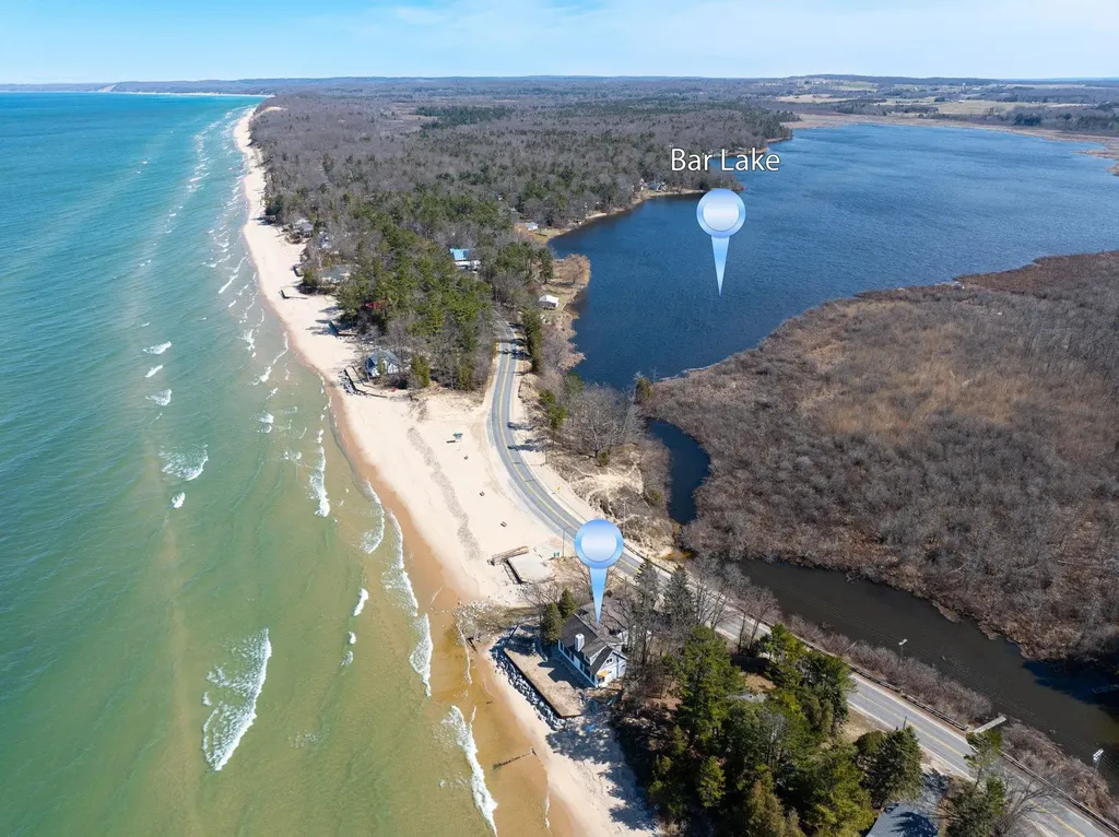 3126 Lake Shore Road Manistee Township MI 49660