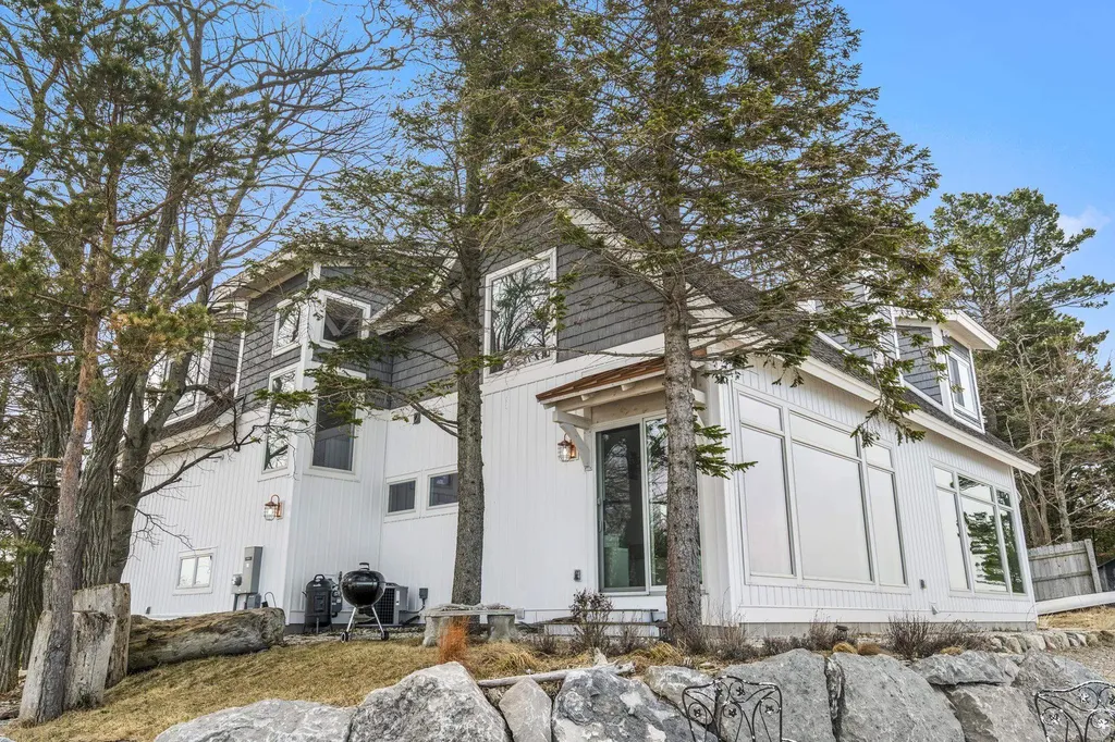 3126 Lake Shore Road Manistee Township MI 49660