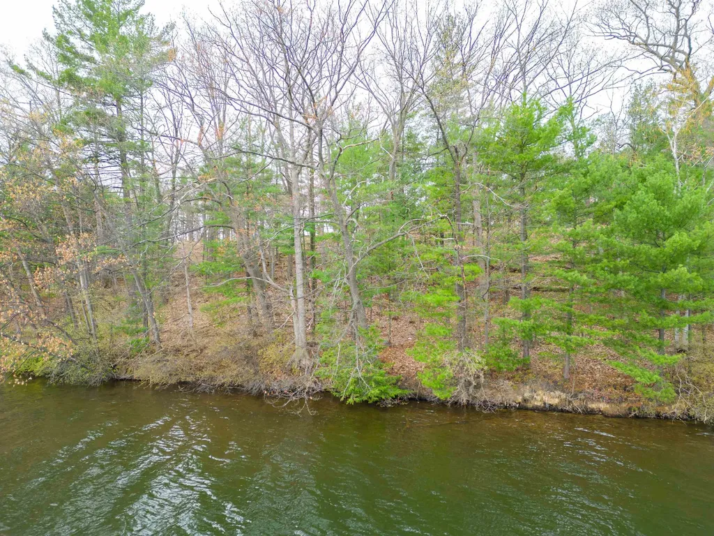 1565 Edgewater Ridge Traverse City City MI 49684