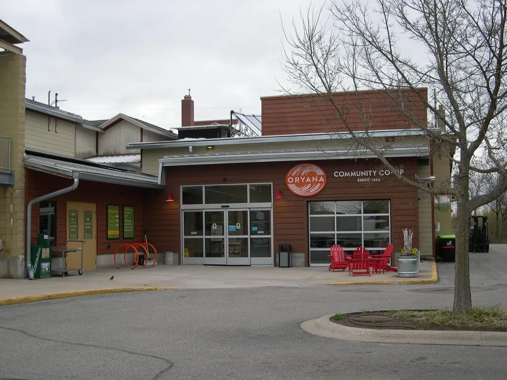 1565 Edgewater Ridge Traverse City City MI 49684