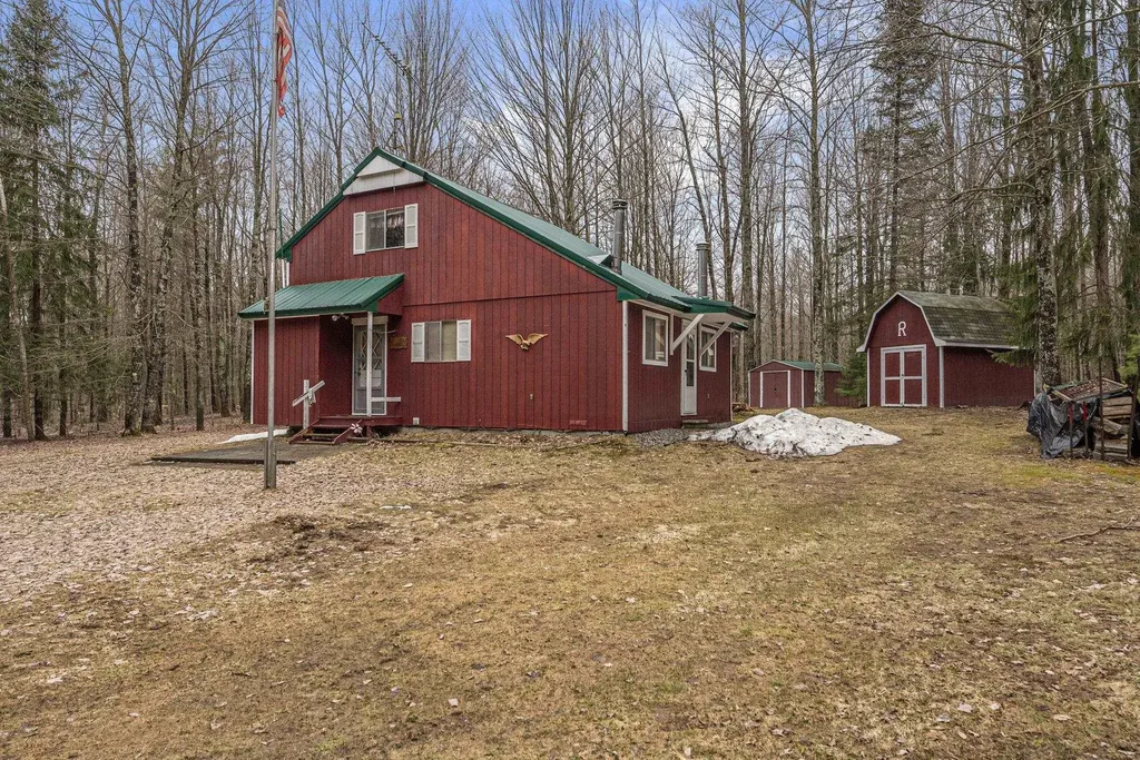 11470 SW Lund School Road Garfield Township MI 49633