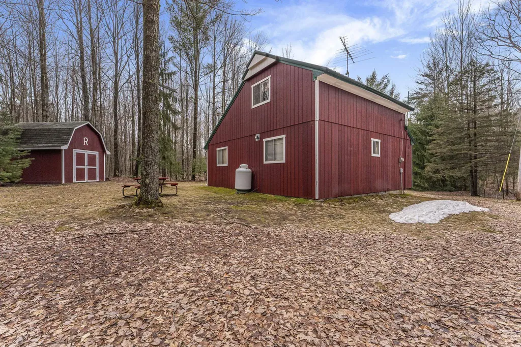 11470 SW Lund School Road Garfield Township MI 49633