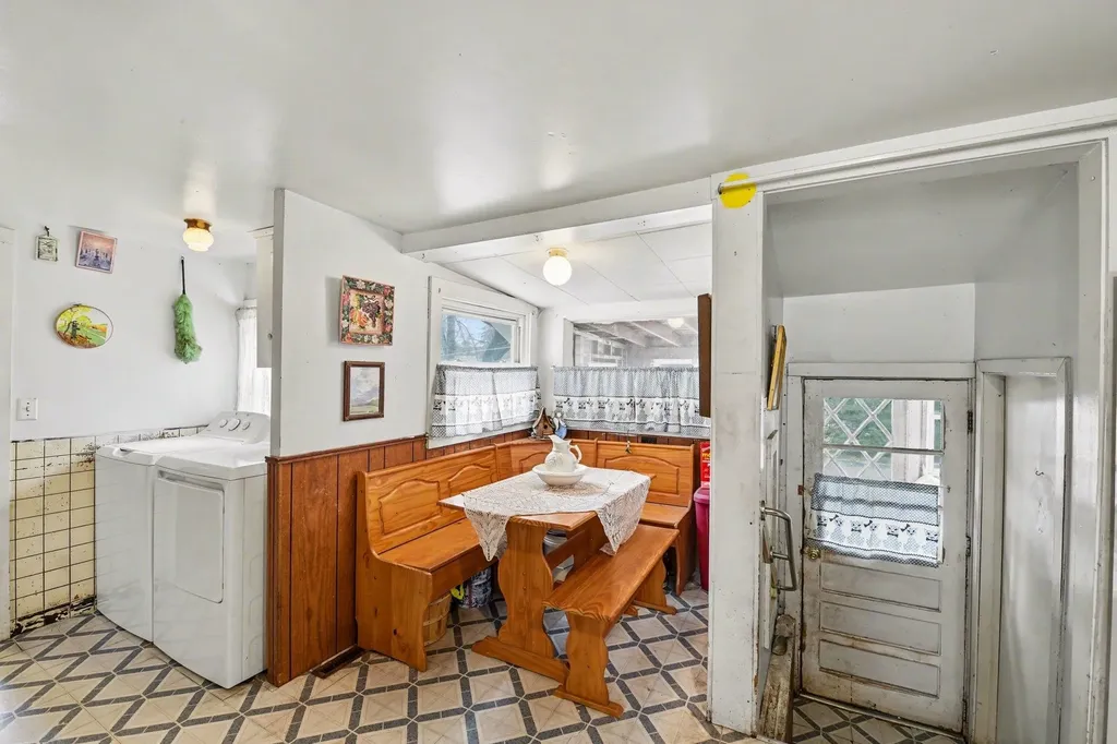 208 N Beech Street Kearney Township MI 49615